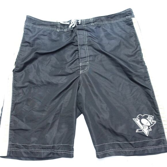 Other - G-III Apparel Group Shorts Men's XL Black White Pittsburgh Penguins Mesh Lined